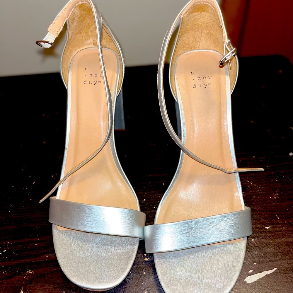 Size 11w Block Heels worn once